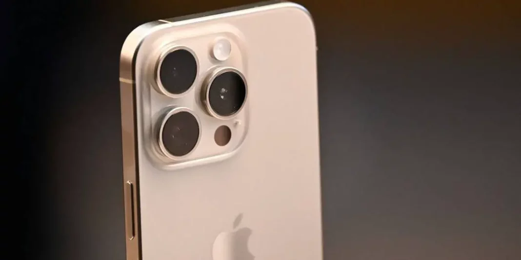 Sobrecalentamiento-iPhone-15-Pro-Error-reconocido-por-Apple-1140x570