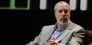 Ric Edelman: mientras el mercado teme por Bitcoin, Wall Street acelera su apuesta por las criptomonedas